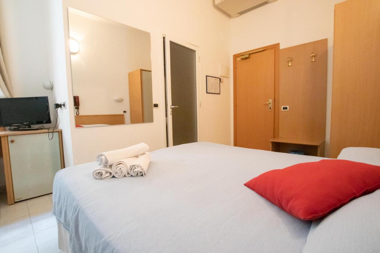 Piccolo Hotel Ravenna Bagian luar foto