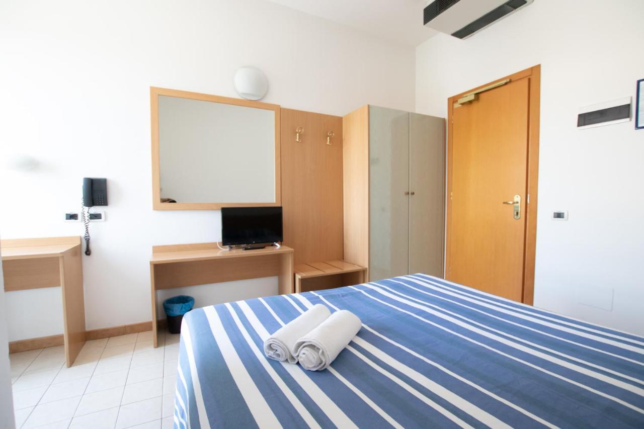 Piccolo Hotel Ravenna Bagian luar foto
